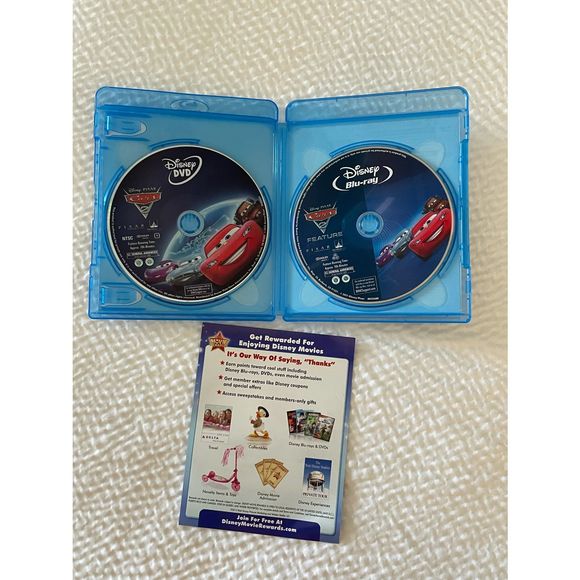 Cars 2 Blue-Ray & DVD 2-Disc Combo, Great condition - Picture 3 of 3